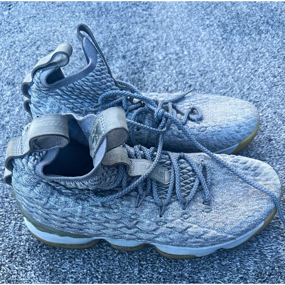 Nike LeBron 15 XV City Edition Size 9 Wolf Grey Metallic Gold 897648-005